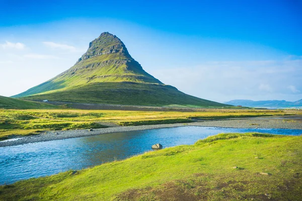 Kirkjufell Berg Sommaren Island Hdr Fotografi — Stockfoto