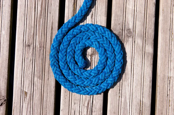 Blue mooring line — Stock Photo, Image