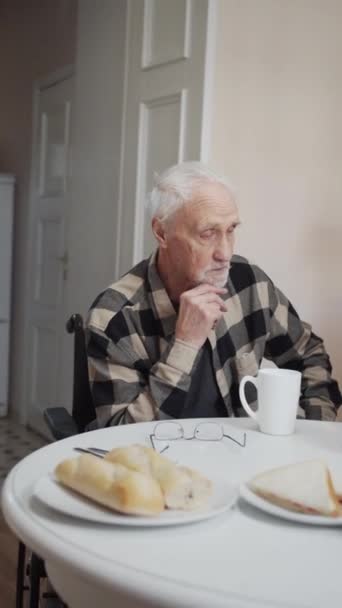 Young Woman Her Grandfather Beard Sit Table Have Tea Table — Vídeo de stock