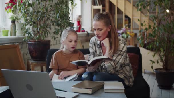 Mother Helps Daughter Homework She Points Her Finger Mistakes Text — Stock Video