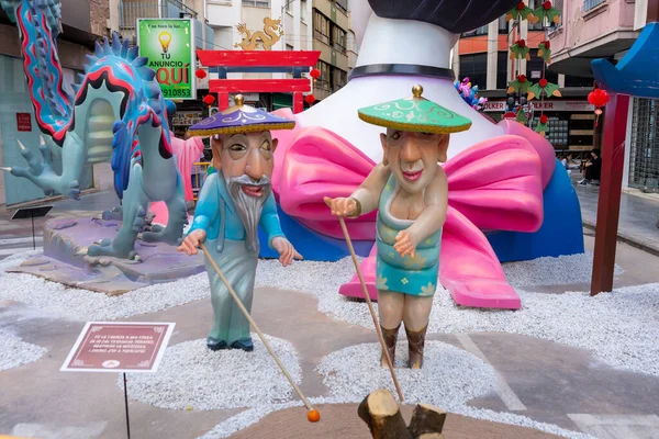Burriana, España 10-10-2021: Vista de las muñecas Fallas en la primera celebración de esta fiesta en la nueva normalidad — Foto de Stock