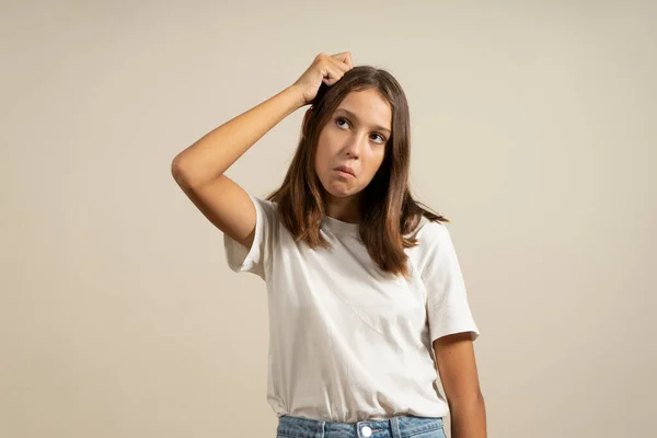 Portrait Brunette Girl Young Woman Puzzled Bewildered Dumb Ignorant Expression — Stockfoto