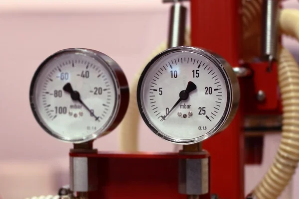 El instrumento para medir la presión —  Fotos de Stock