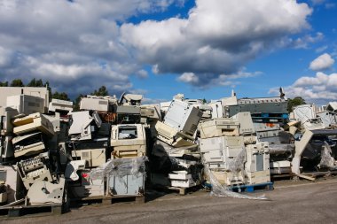 elektronik atık geri dönüşüm