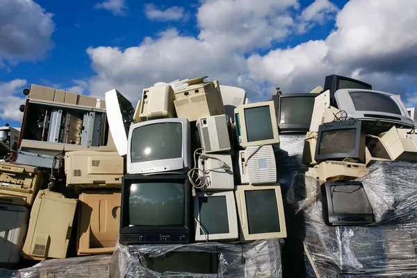 Modern electronic waste — Stock Photo, Image