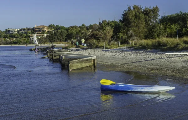 På swan river strandremsan i applecross västra Australien — Stockfoto