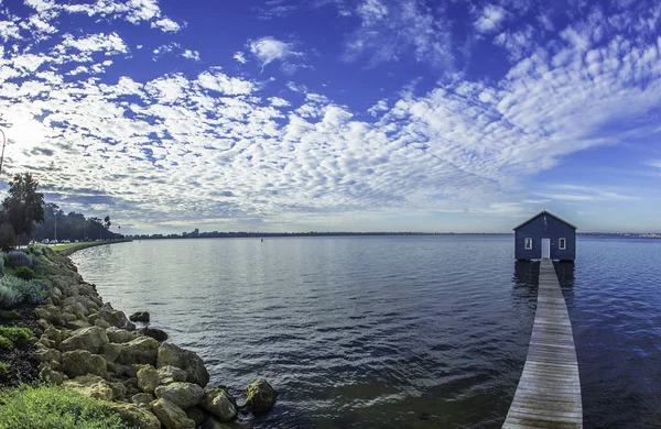 Ciudad de Perth en el agua —  Fotos de Stock