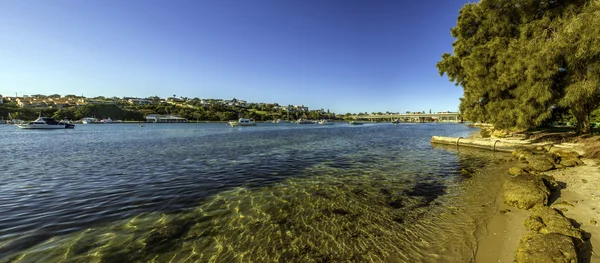Rio Cisne em Mosman, Perth — Fotografia de Stock