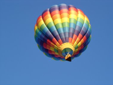 renkli balon gökyüzünde