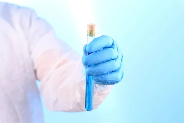 Kémiai Laboratóriumi Készítmény Kék Folyadék Formájában Kémcsőben — Stock Fotó