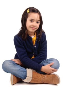 Beyazlar içinde küçük bir kız