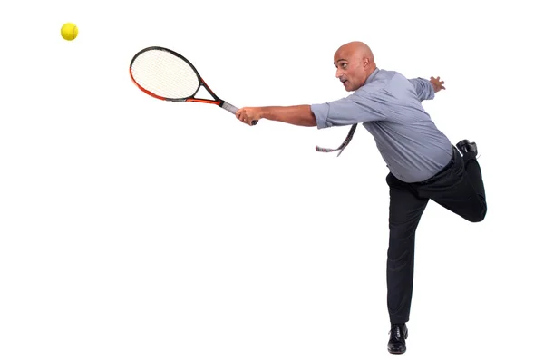 Yetişkin erkek tenis oynamaya — Stok fotoğraf