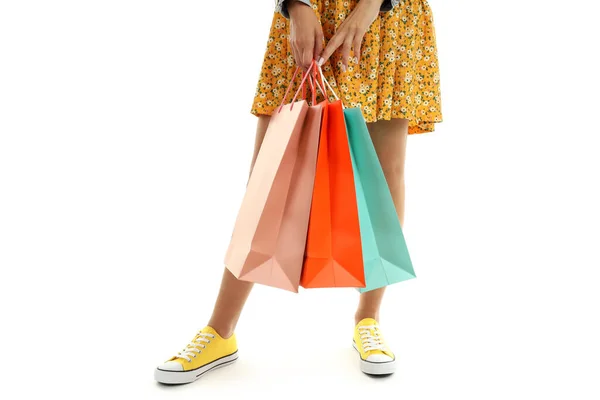 Menina Com Sacos Papel Multicoloridos Isolados Fundo Branco — Fotografia de Stock