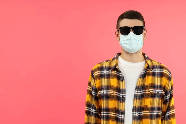 Young Man Sunglasses Mask Pink Background Space Text — Stock Photo, Image