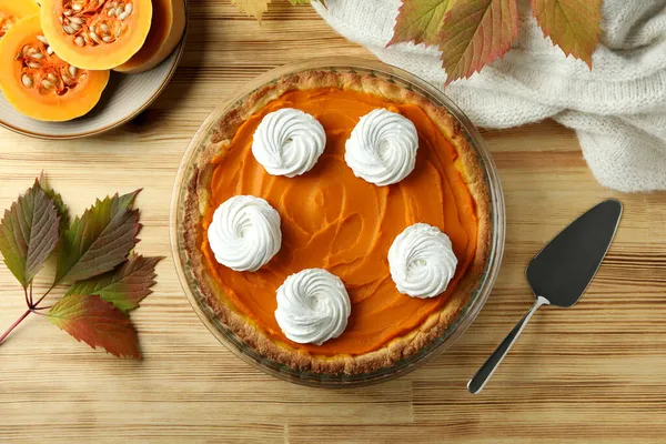 Concept Tasty Food Pumpkin Pie Wooden Background — Stock Photo, Image