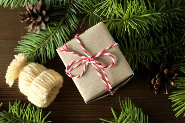 Kerstconcept Met Cadeau Houten Ondergrond — Stockfoto