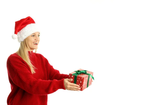 Atractiva Chica Santa Sombrero Sostiene Caja Regalo Aislado Sobre Fondo —  Fotos de Stock