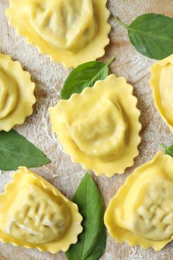 Lezzetli ravioli pişirme kavramı, yakın çekim.