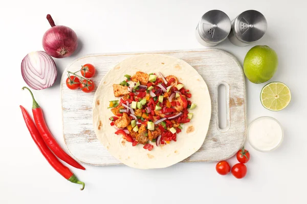 Conceito Comida Saborosa Com Taco Fundo Branco — Fotografia de Stock