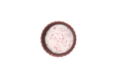 Beyaz arkaplanda izole edilmiş sütlü çikolata şekeri