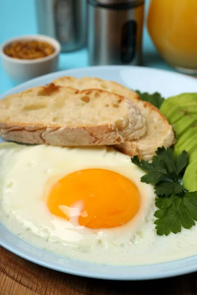 Concepto Sabroso Desayuno Sobre Fondo Azul — Foto de Stock