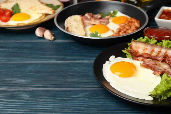 Concepto Sabroso Desayuno Sobre Fondo Madera — Foto de Stock