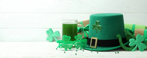 Diferentes Accesorios Para Día San Patricio Espacio Para Texto —  Fotos de Stock