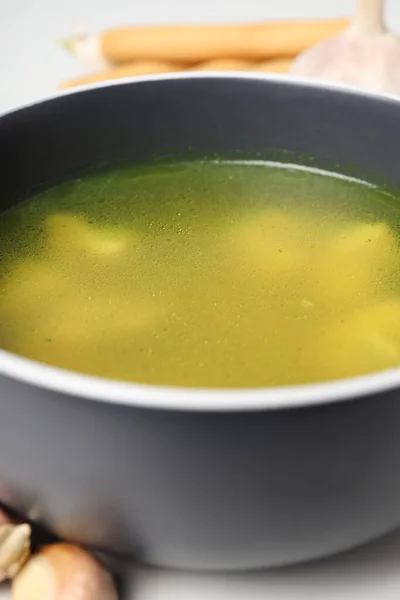 Conceito Comida Saborosa Com Sopa Frango Caldo Close — Fotografia de Stock