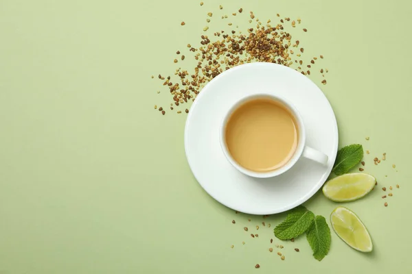 Концепция Горячего Напитка Гречневым Чаем Зеленом Фоне — стоковое фото