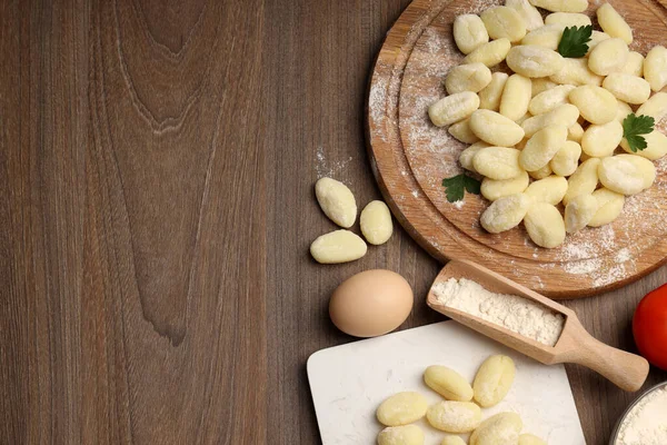 Çiğ patates gnocchi ile pişirme kavramı, metin için alan