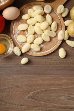 Çiğ patates gnocchi ile pişirme kavramı, metin için alan