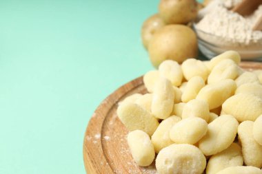 Çiğ patates gnocchi ile pişirme kavramı, metin için alan