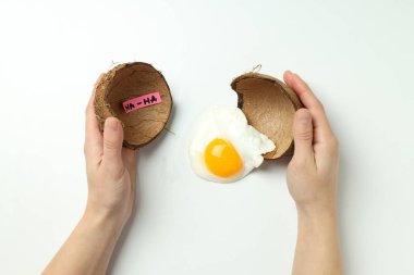 Beyaz arkaplanda 1 Nisan Günü kavramı