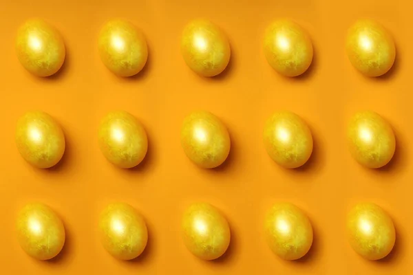 Concept Easter Egg Orange Background — Stock Photo, Image