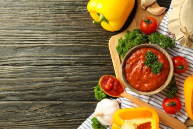 Adjika ile lezzetli yiyecek kavramı, metin için boşluk