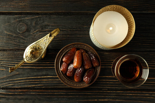 Концепция месяца Рамадан Карим, вид сверху