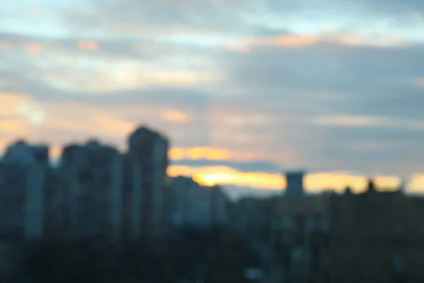 Mooie Stad Zonsondergang Met Wolken Selectieve Focus — Stockfoto