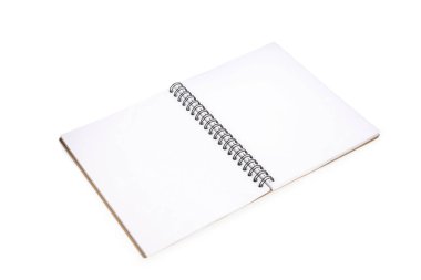 Not defteri beyaz arkaplanda izole edilmiş, metin için boş boşluk