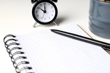 Ofis veya öğrenim için aksesuar kavramı, kapatın