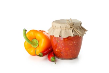 Eklenti ve malzemeler beyaz arkaplanda izole edildi