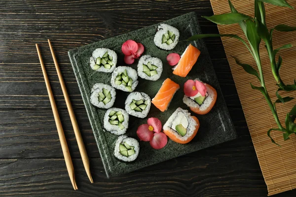 寿司とおいしい料理の概念 トップビュー — ストック写真