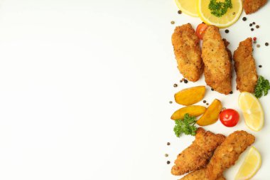 Tavuk şeritli lezzetli yemek kavramı, metin için boşluk