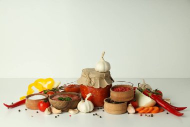 Adjika ile baharat sosu kavramı, metin için boşluk