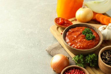 Adjika ile baharat sosu kavramı, metin için boşluk