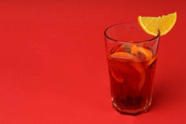 Sangria ile içki kavramı, metin için alan