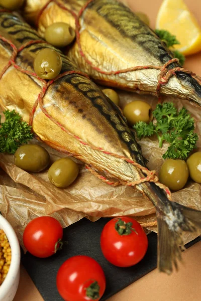 Konzept Von Schmackhaftem Essen Mit Geräucherter Makrele Nahaufnahme — Stockfoto