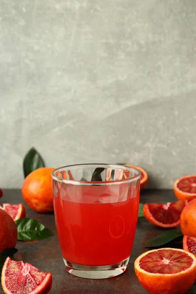 Концепція Свіжого Напою Червоним Апельсиновим Соком — стокове фото