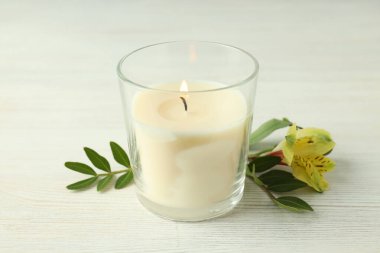 Aroma mumu ile rahatlama kavramı, yakın çekim.