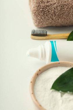 Diş veya ağız bakımı kavramı. Kapatın.