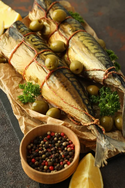 Konzept Von Schmackhaftem Essen Mit Geräucherter Makrele Nahaufnahme — Stockfoto